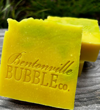 Load image into Gallery viewer, Kiwi Lemongrass
