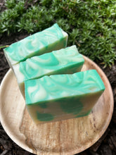 Load image into Gallery viewer, Green Irish

